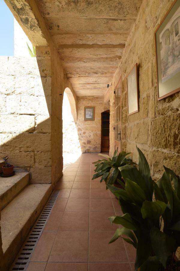 400Yr Farmhouse In Xaghra Gozo - Separate Rooms Extérieur photo